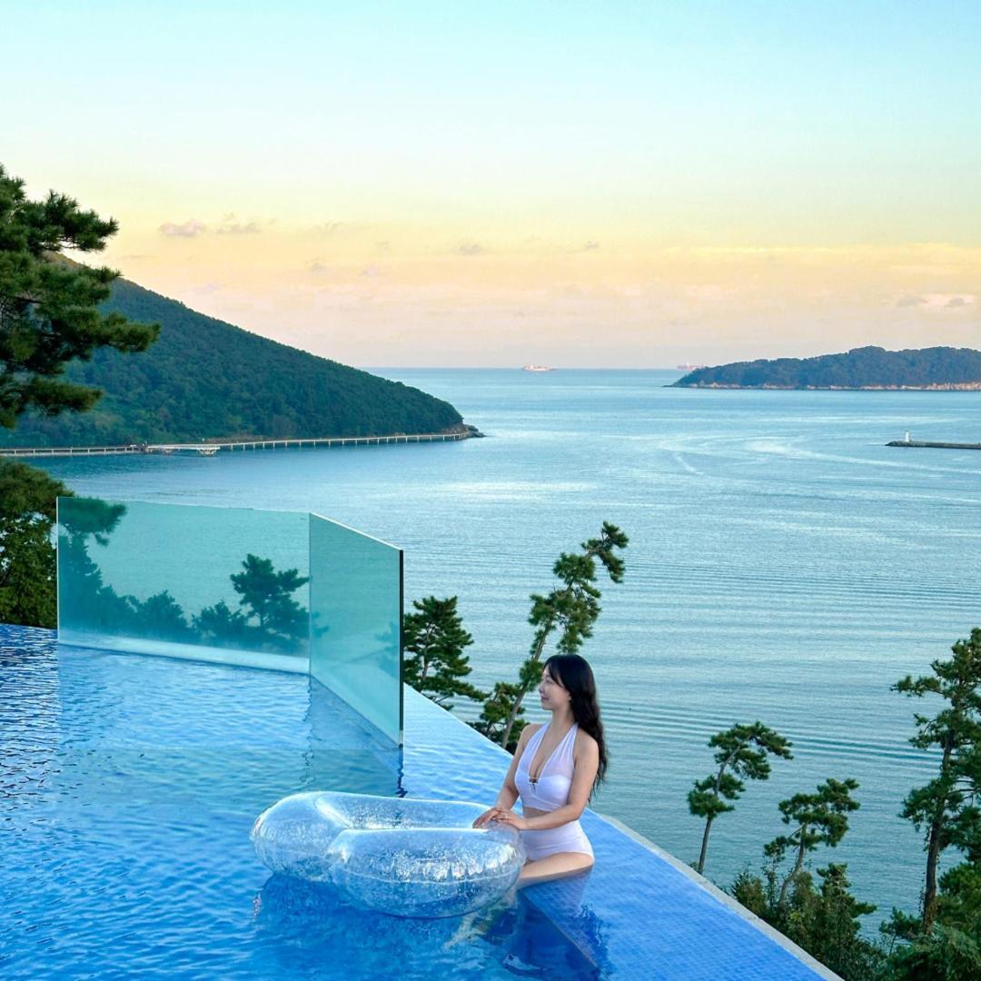 Hotel Sang Sang & Private Sang Sang Pool Villa Geoje Eksteriør billede